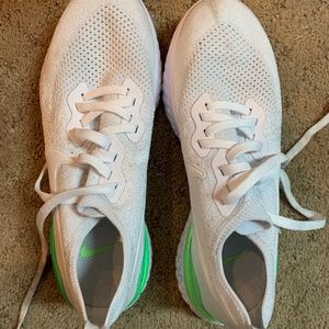 Nike Epic React Flyknit 2